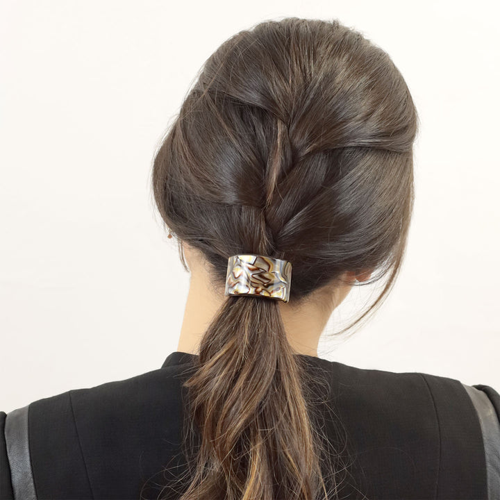 Zopf mit halbrundem Haargummi St. Petersburg