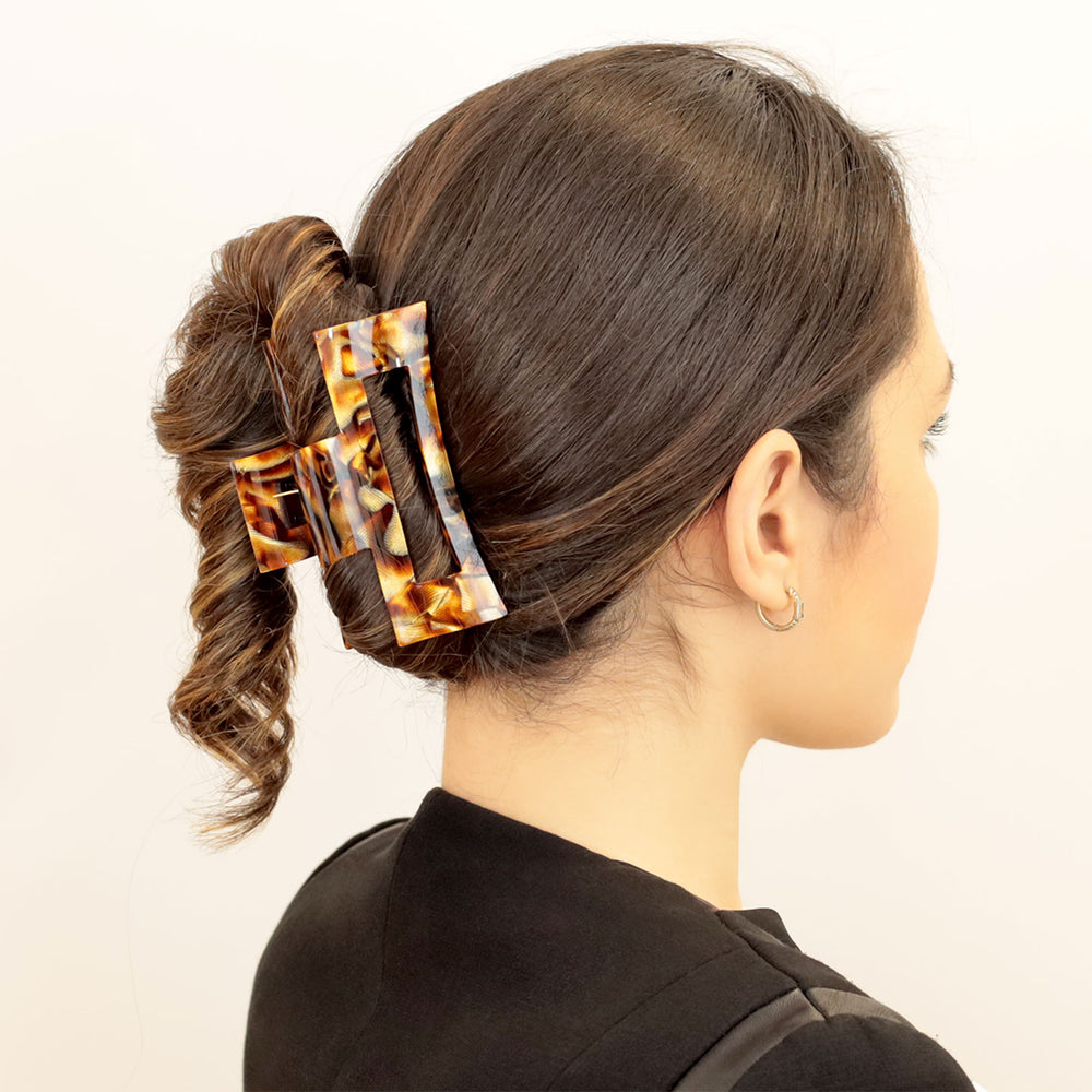 Frisur mit großer, rechteckiger Haarklammer Granada mit Aussparung