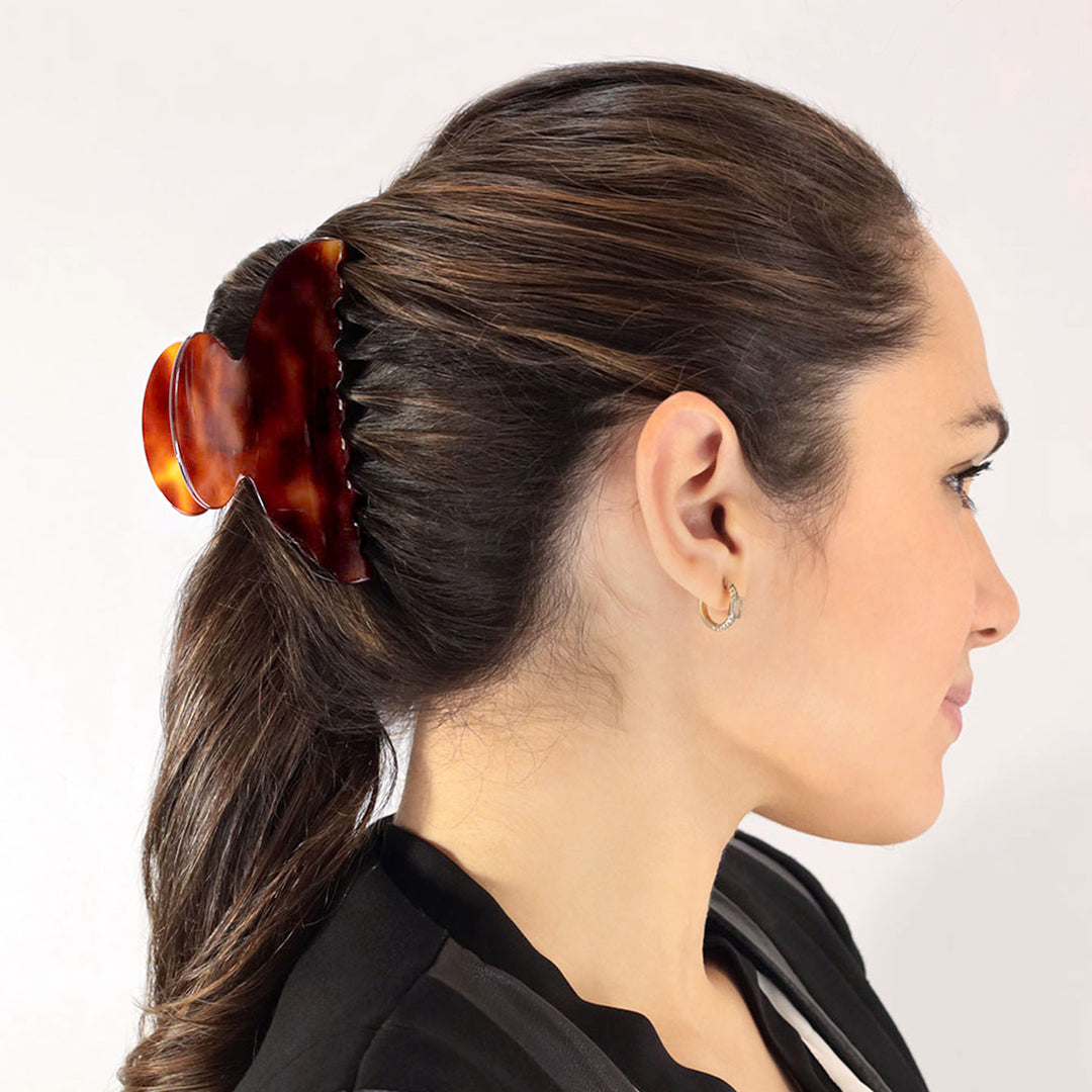 Frisur mit großer Haarklammer Madrid