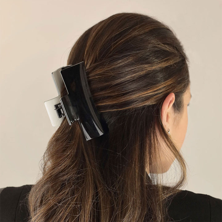 London Haarklammer groß mit weißem Rand – Kontrastreiche Haarklammer aus Rhodoïd, für langes Haar.