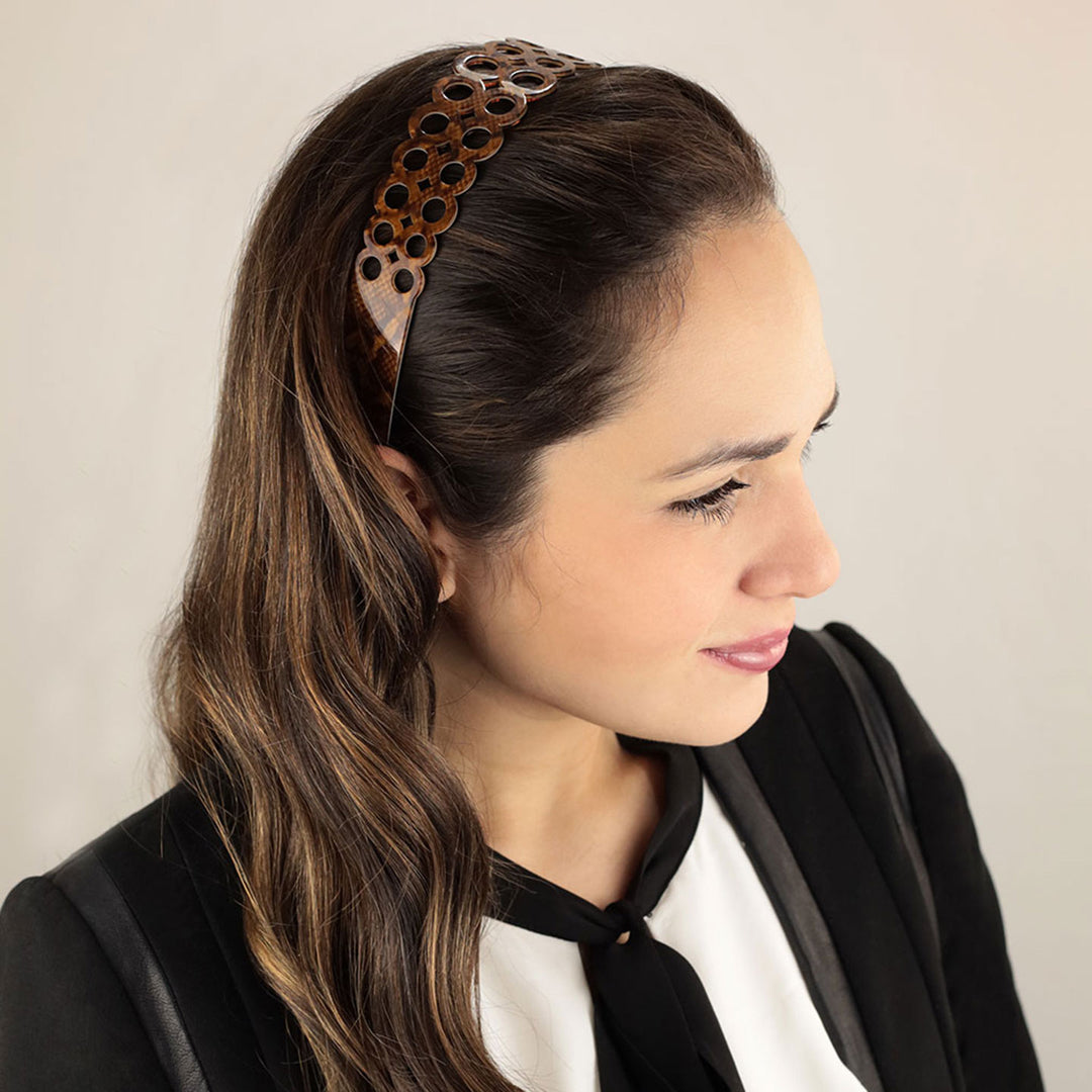 Frisur mit breiten, braunen Haarreif Las Vegas mit doppelter Ringreihe