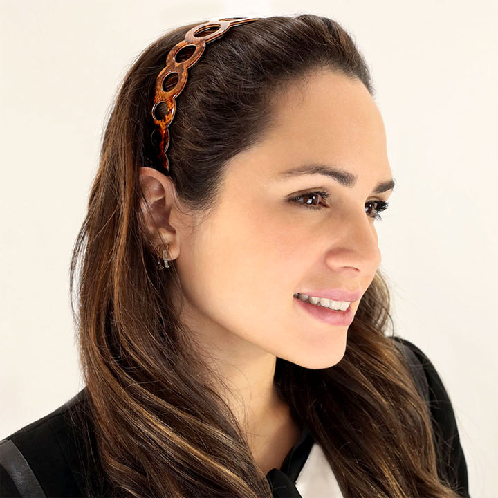 Frisur mit breiten, braunen Haarreif Las Vegas mit Ringreihe