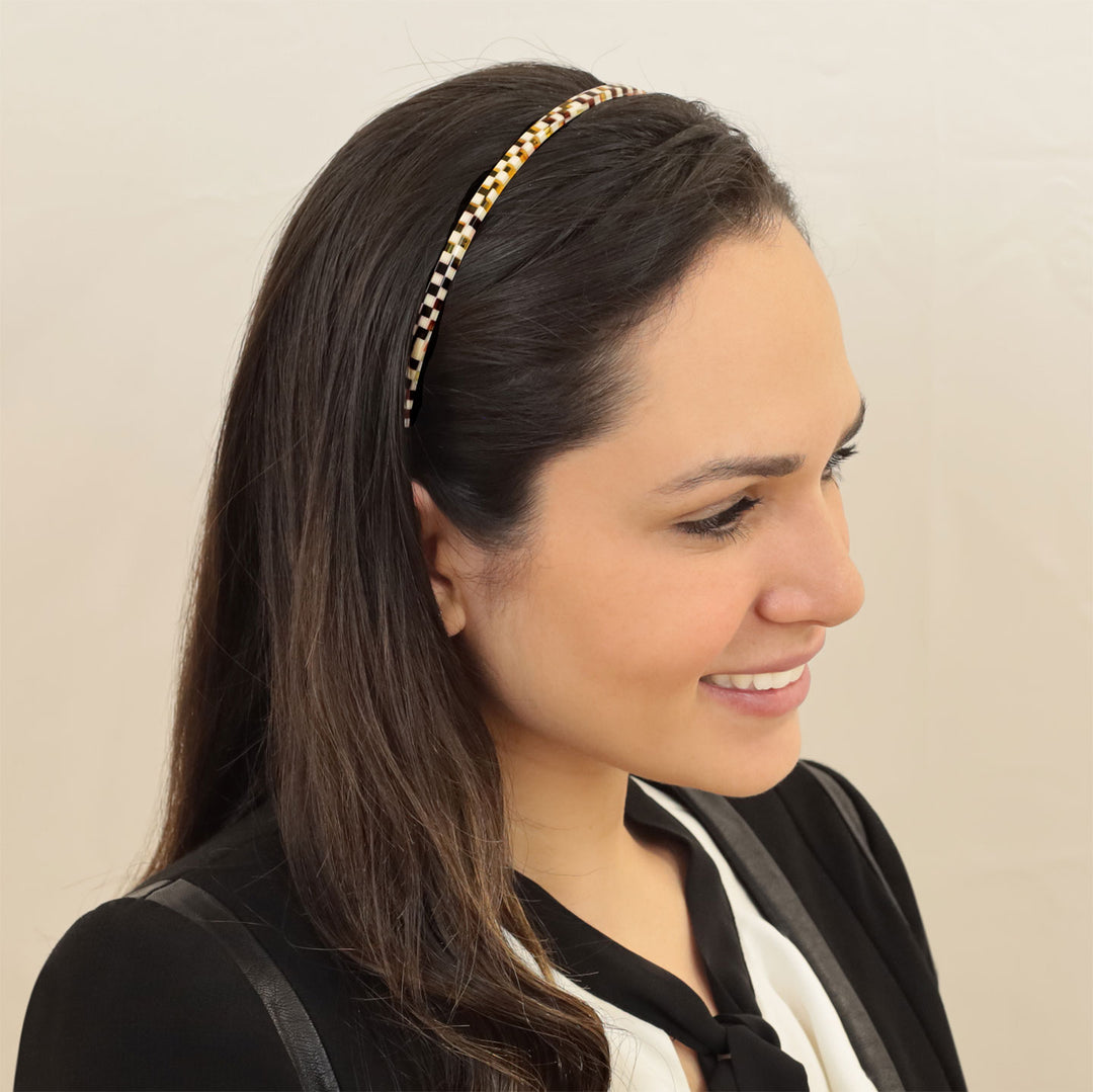 Frisur mit dünnen, braun-beigen Haarreif Lissabon