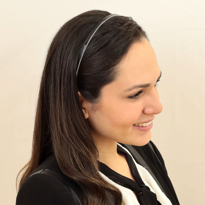 Frisur mit dünnen, schwarzen, unisex Haarreif New York