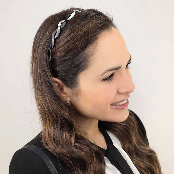 Frisur mit schmalen, braunen-beigen, geflochtenen Haarreif Dublin