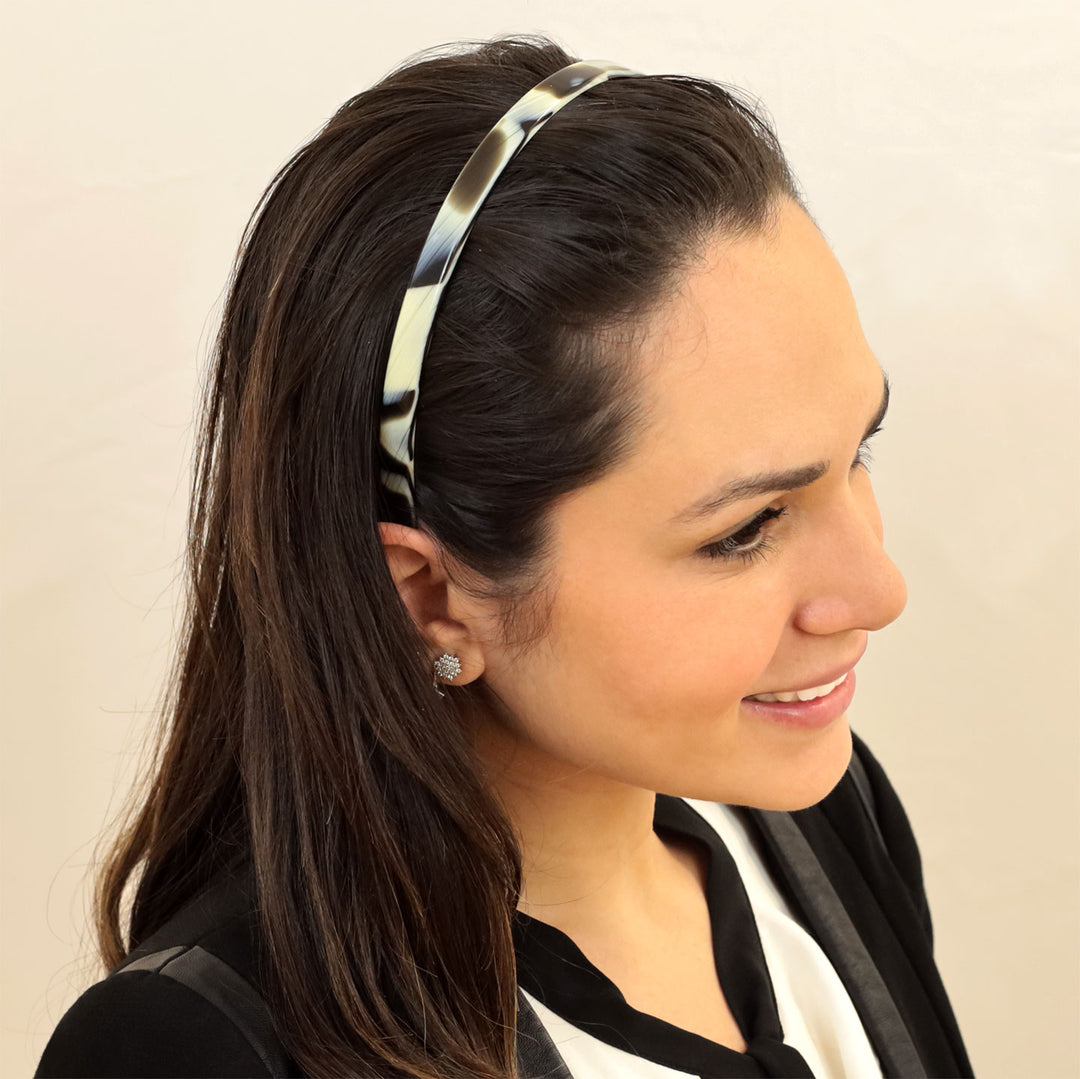 Frisur mit schmalen, braun-beigen Haarreif Dublin