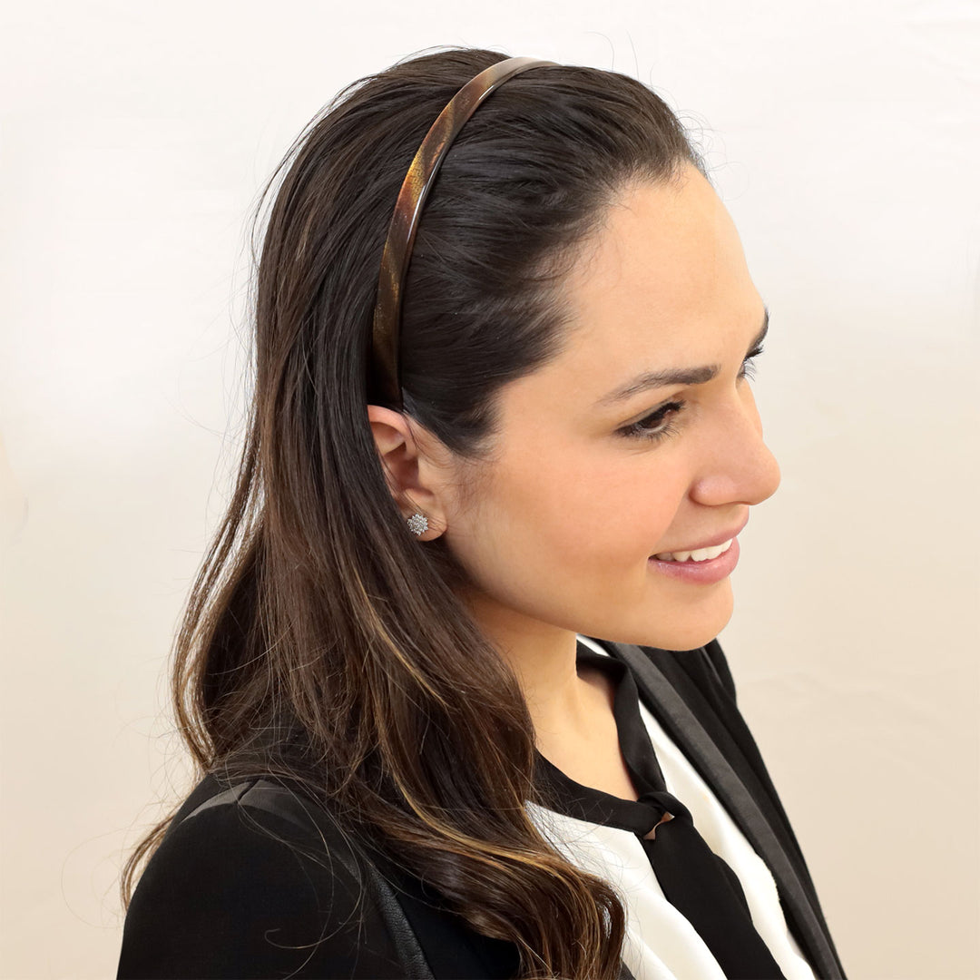 Frisur mit schmalen, gold-braunen Haarreif Moskau