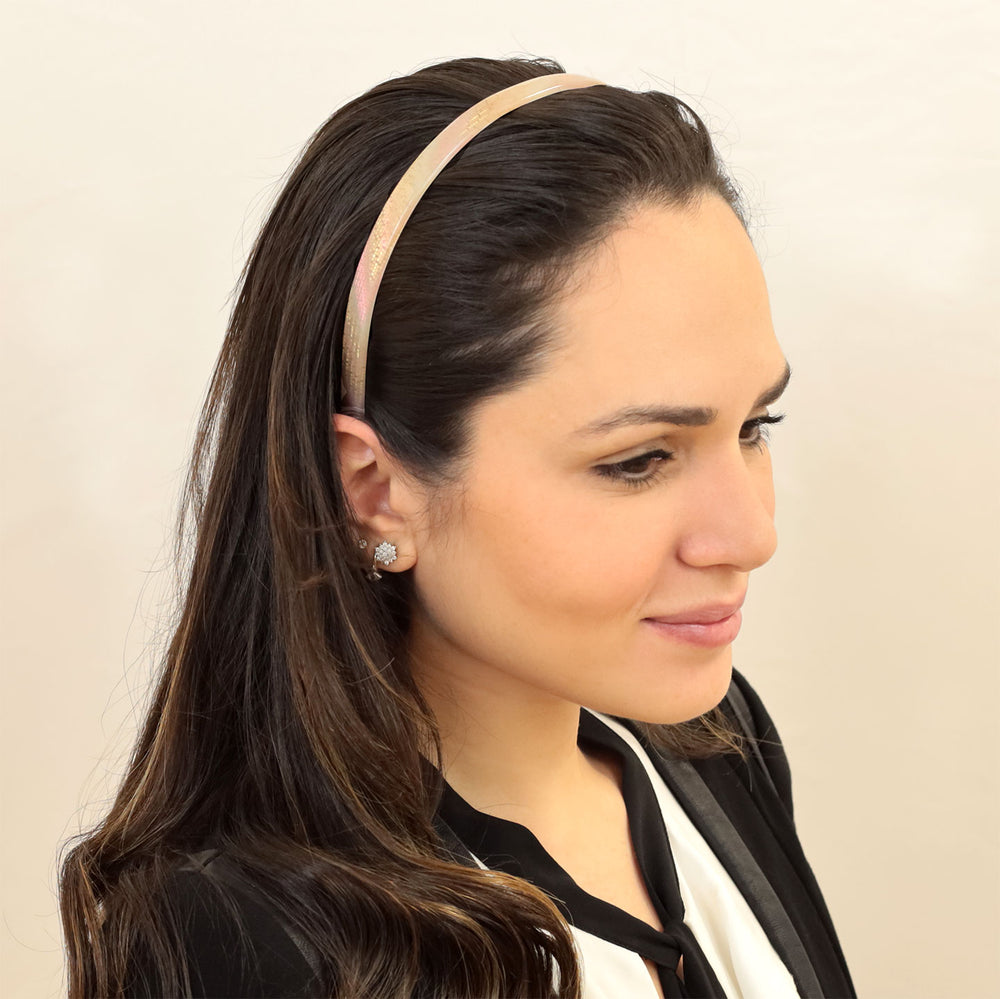 Frisur mit schmalen, rosegoldenen Haarreif Verona