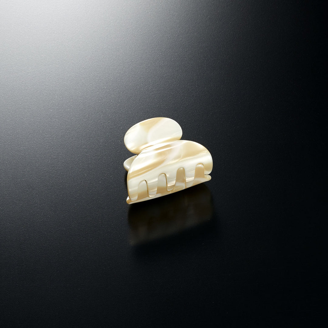 Kleine Haarklammer Recife mit perlmuttartigem Farbspiel für elegante Frisuren