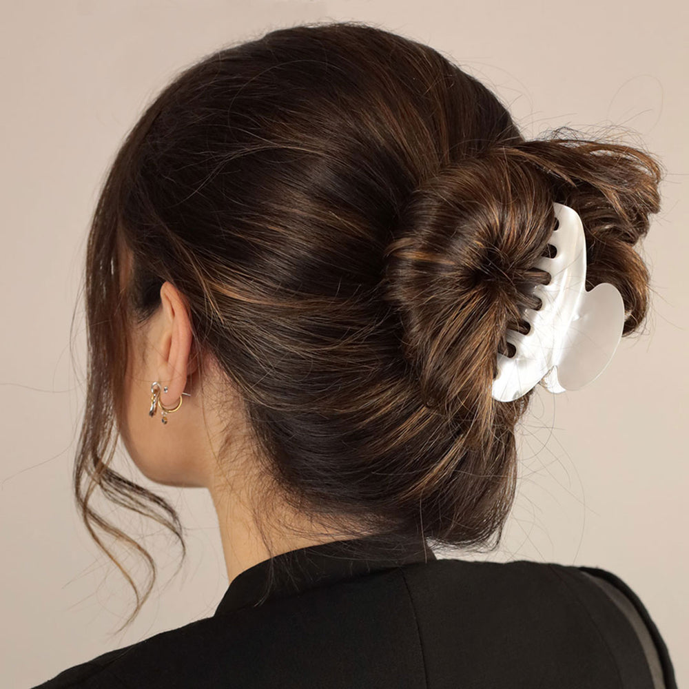 Hochsteckfrisur mit großer Haarklammer Florenz