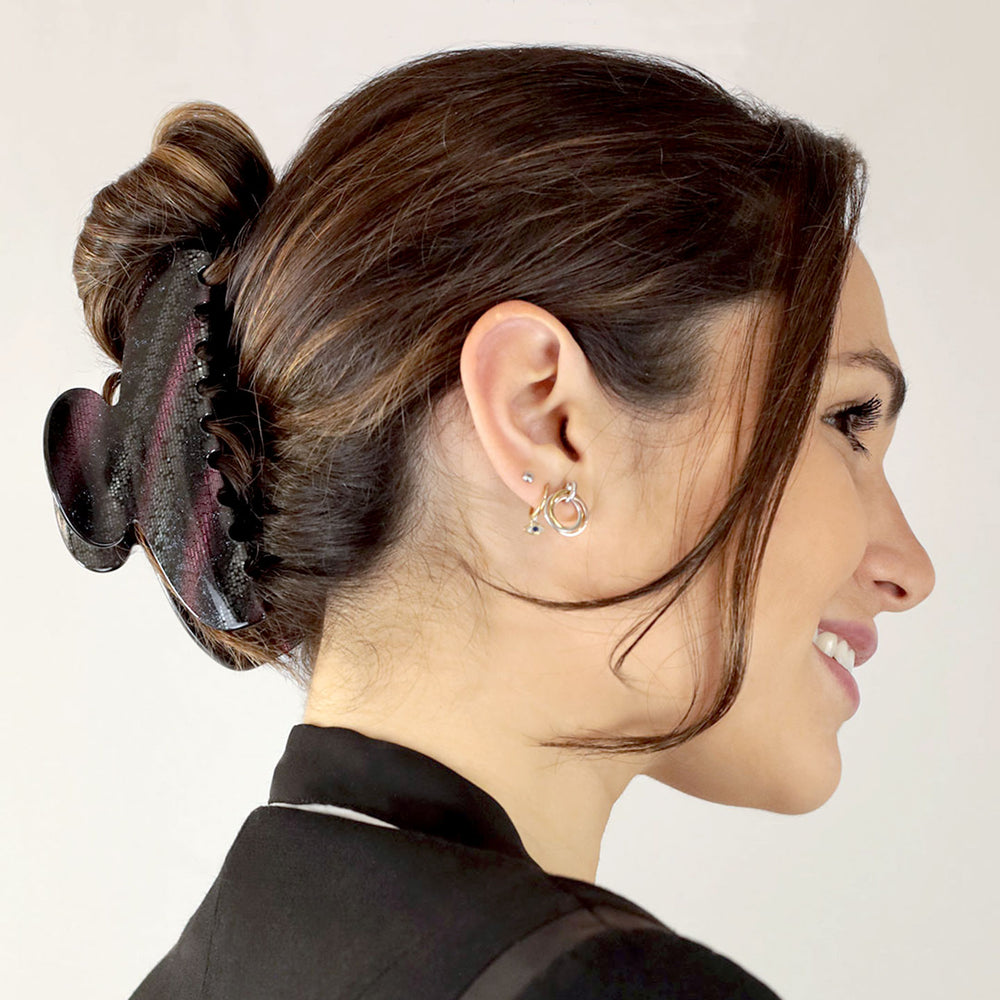 Hochsteckfrisur mit sehr großen Haarklammer Tokio für dickes Haar