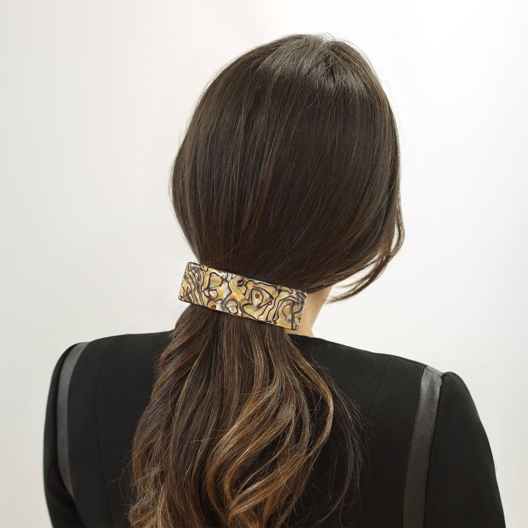 Zopf mit großer Haarspange St. Petersburg