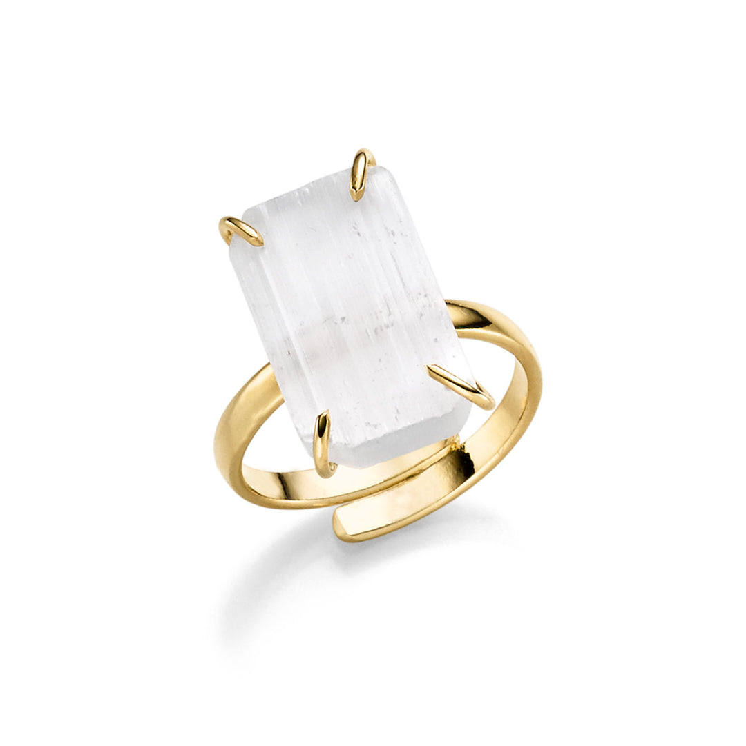 Ring aus Weißem Selenit, vergoldet