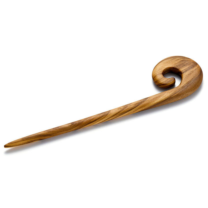 Haarnadel Espiral aus Olivenholz mit geradem Körper und dekorativem, spiralförmigem Ende
