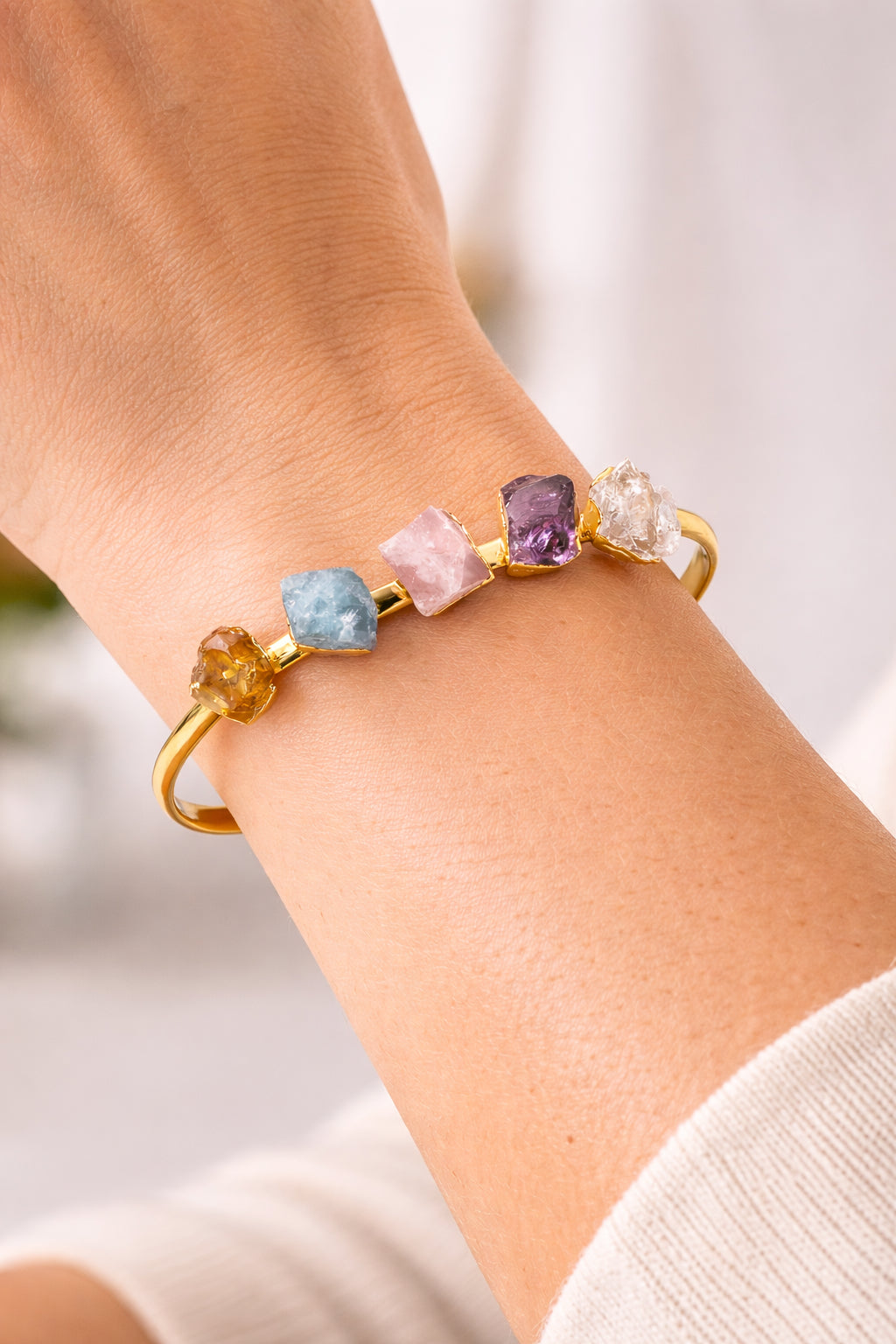 Foto mit Armreif am Arm 