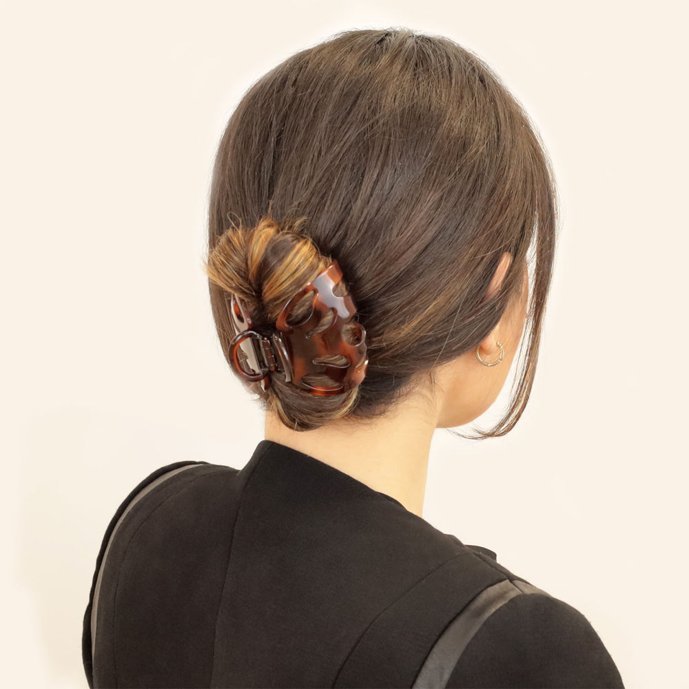 Hochsteckfrisur mit sehr großen Haarklammer Madrid mit patentiertem Gummizug